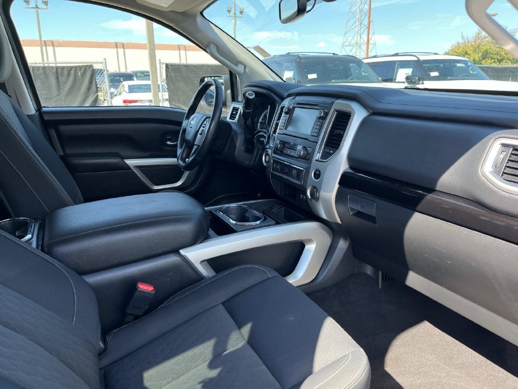 2019 Nissan Titan SV