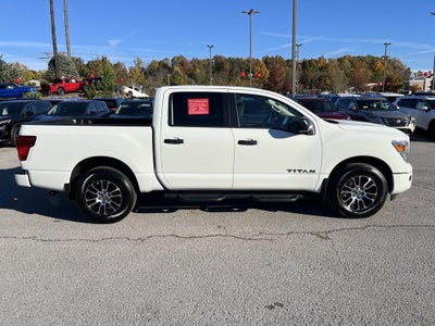 2024 Nissan Titan SV