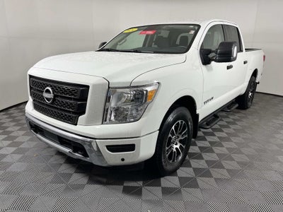 2024 Nissan Titan SV