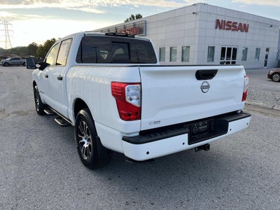 2024 Nissan Titan SV