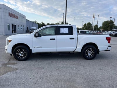 2024 Nissan Titan SV