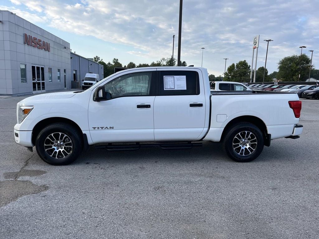 2024 Nissan Titan SV