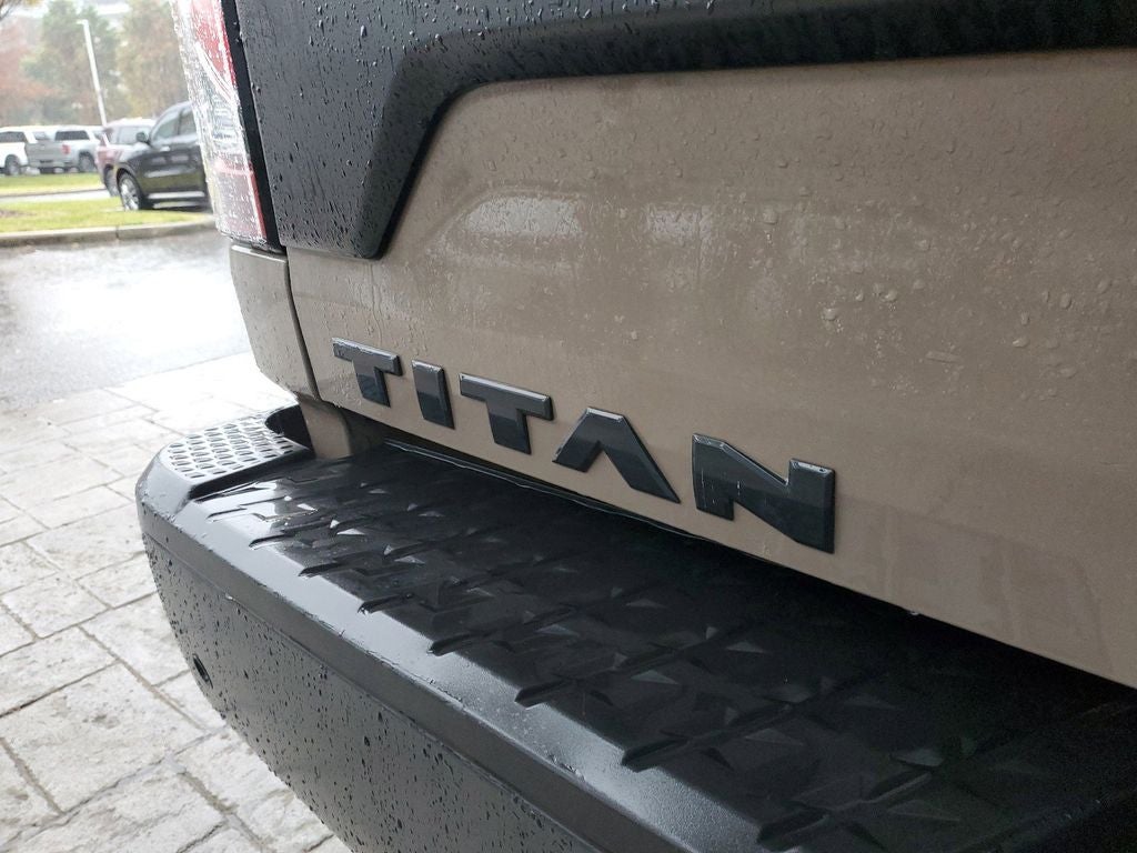 2024 Nissan Titan PRO-4X
