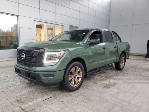 2024 Nissan Titan SV