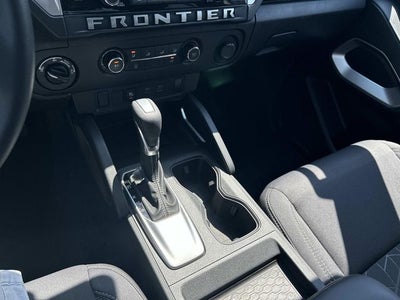 2025 Nissan Frontier SV