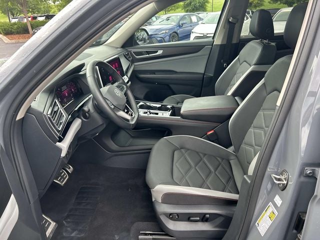 2024 Volkswagen Atlas 2.0T Peak Edition SE w/Technology