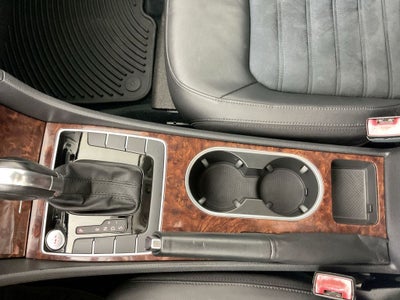 2013 Volkswagen Passat 2.5 SEL Premium