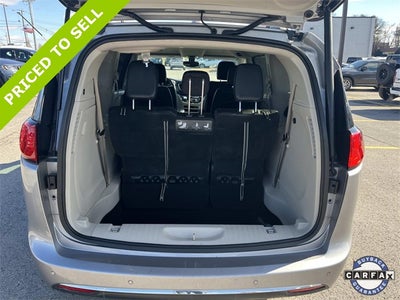 2020 Chrysler Pacifica Touring L