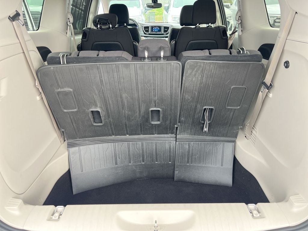 2020 Chrysler Pacifica Touring