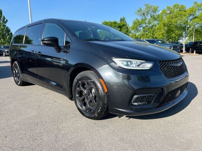 2022 Chrysler Pacifica Hybrid Touring L