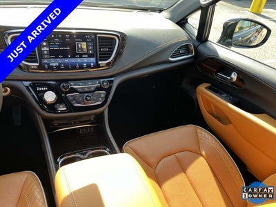 2023 Chrysler Pacifica Hybrid Pinnacle