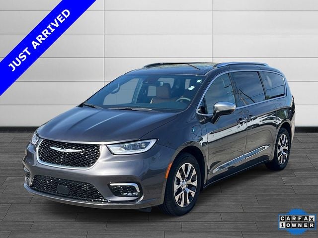 2023 Chrysler Pacifica Hybrid Pinnacle