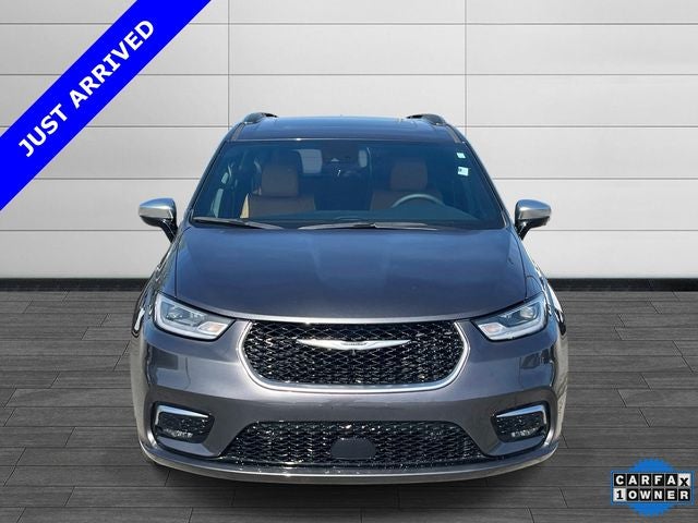 2023 Chrysler Pacifica Hybrid Pinnacle