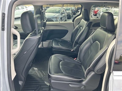 2022 Chrysler Pacifica Hybrid Limited