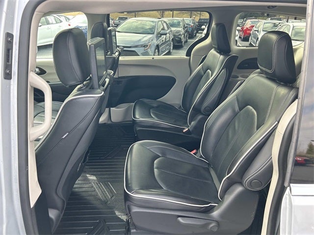 2022 Chrysler Pacifica Hybrid Limited