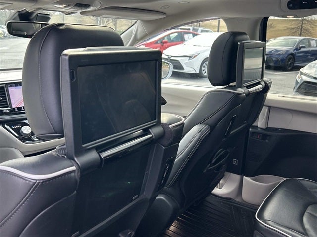 2022 Chrysler Pacifica Hybrid Limited