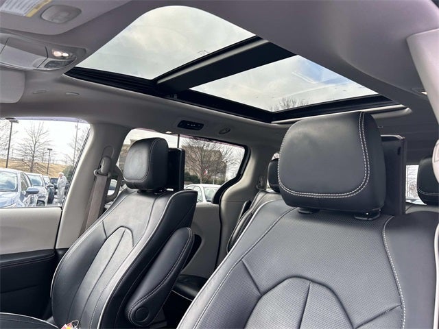 2022 Chrysler Pacifica Hybrid Limited