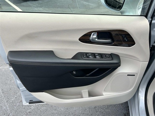 2022 Chrysler Pacifica Hybrid Limited