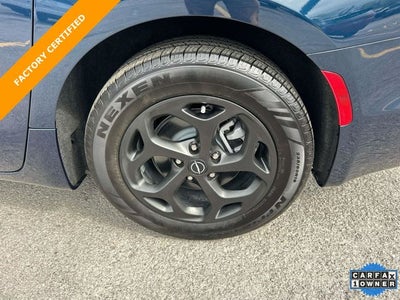 2025 Chrysler Pacifica Hybrid Select