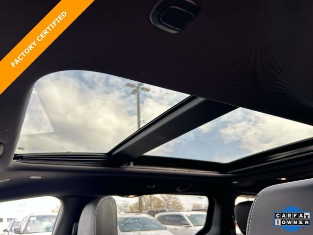 2025 Chrysler Pacifica Hybrid Select