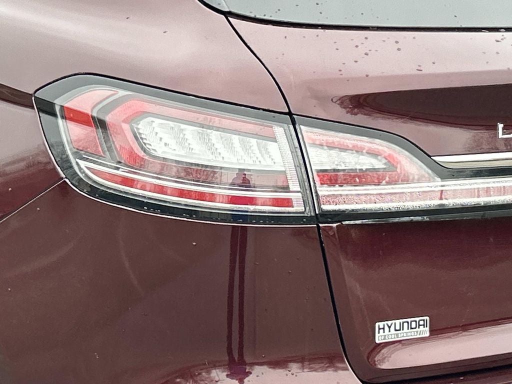 2019 Lincoln Nautilus Select