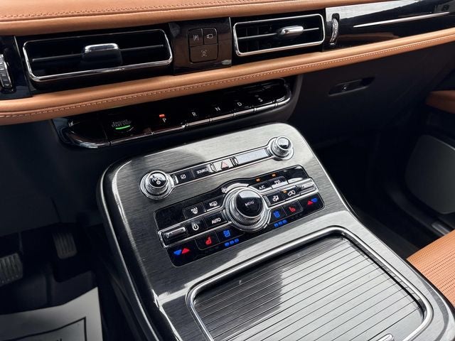 2023 Lincoln Nautilus Black Label