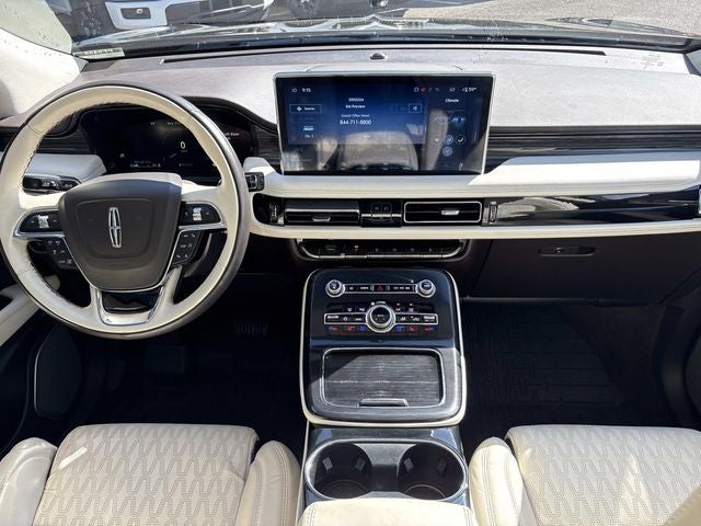 2022 Lincoln Nautilus Black Label