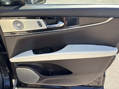 2022 Lincoln Nautilus Black Label