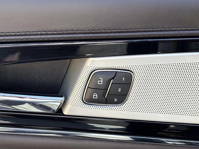 2022 Lincoln Nautilus Black Label