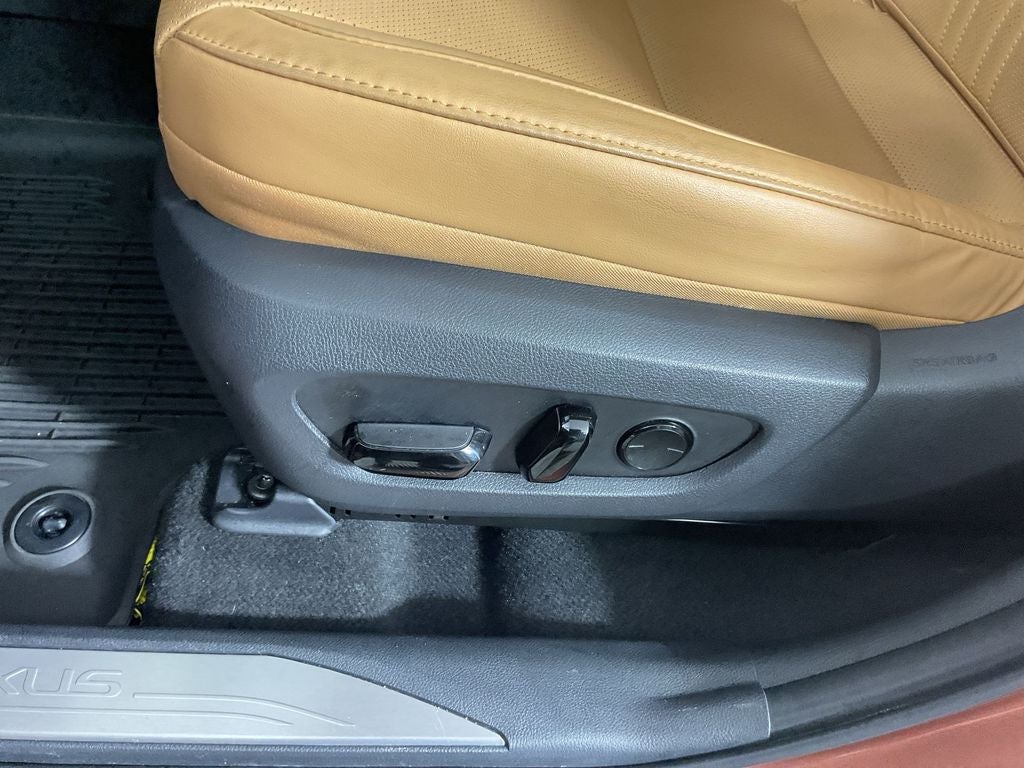 2025 Lexus NX 250 Premium