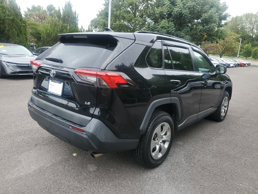 2020 Toyota RAV4 LE