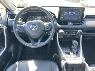2022 Toyota RAV4 LE