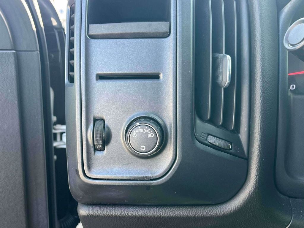 2018 Chevrolet Silverado 1500 Custom