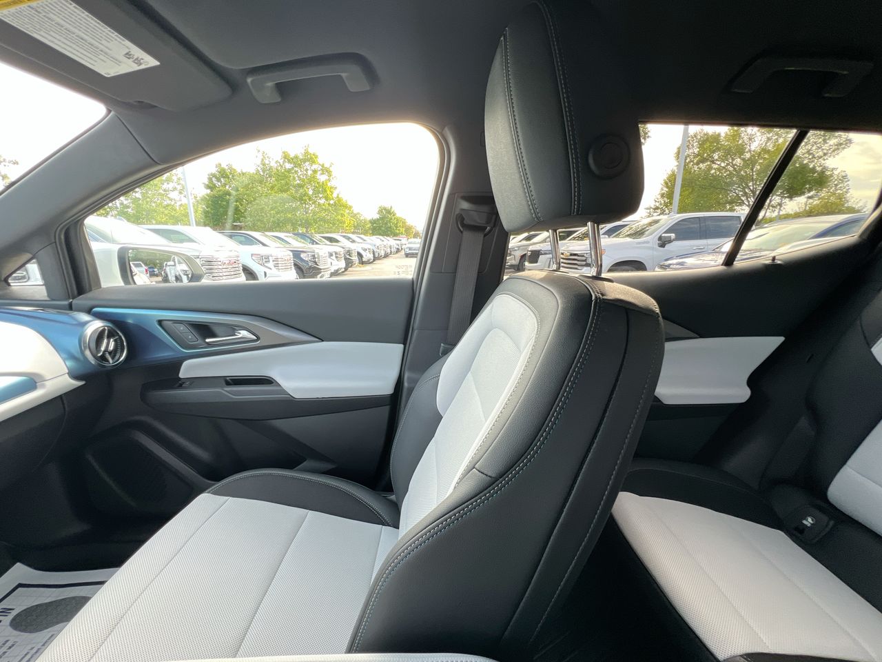 2024 Chevrolet Equinox EV LT