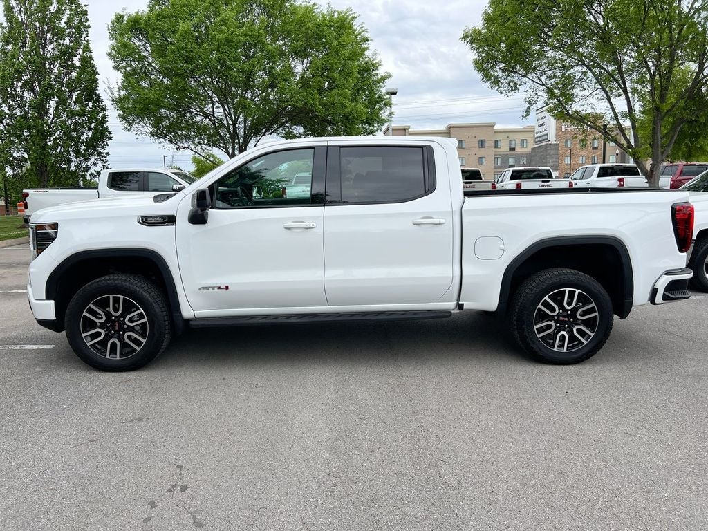 2025 GMC Sierra 1500 AT4