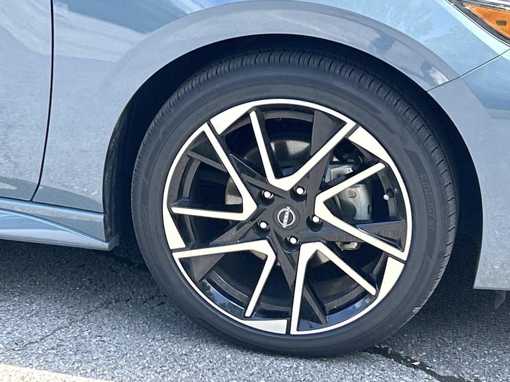 2025 Nissan Sentra SR Premium