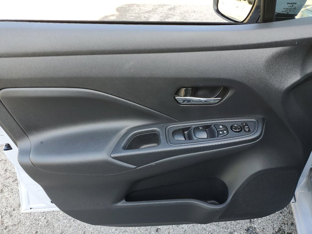 2023 Nissan Versa 1.6 SV