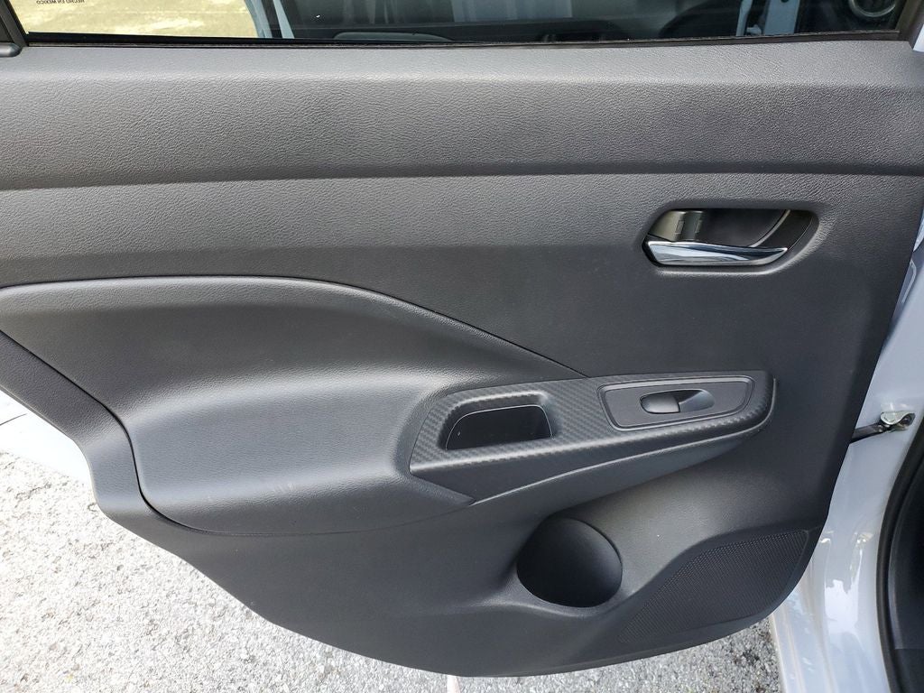 2023 Nissan Versa 1.6 SV