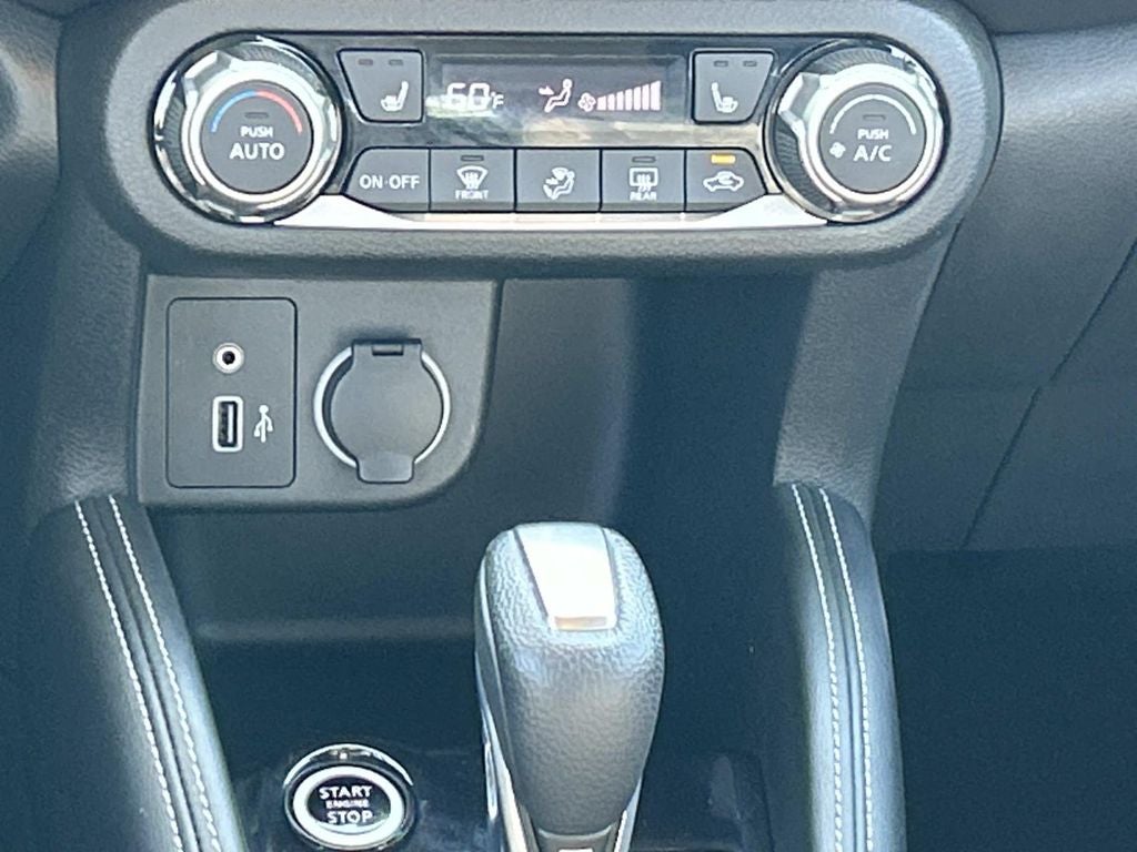 2020 Nissan Kicks SR