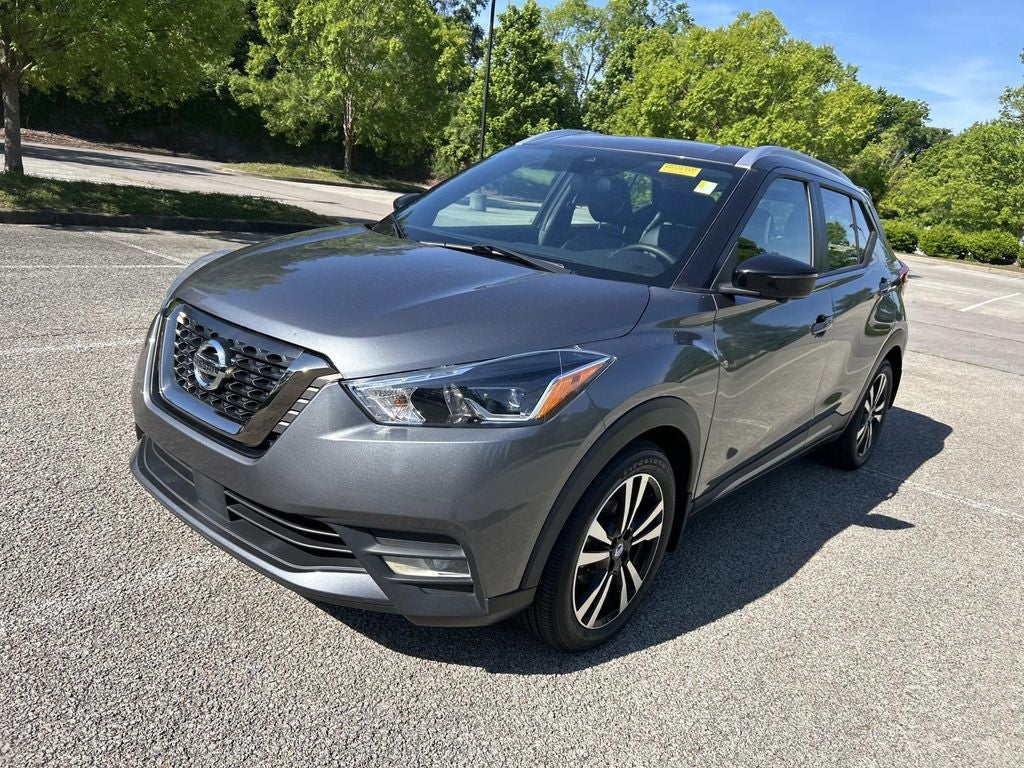 2020 Nissan Kicks SR