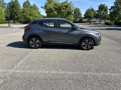 2020 Nissan Kicks SR