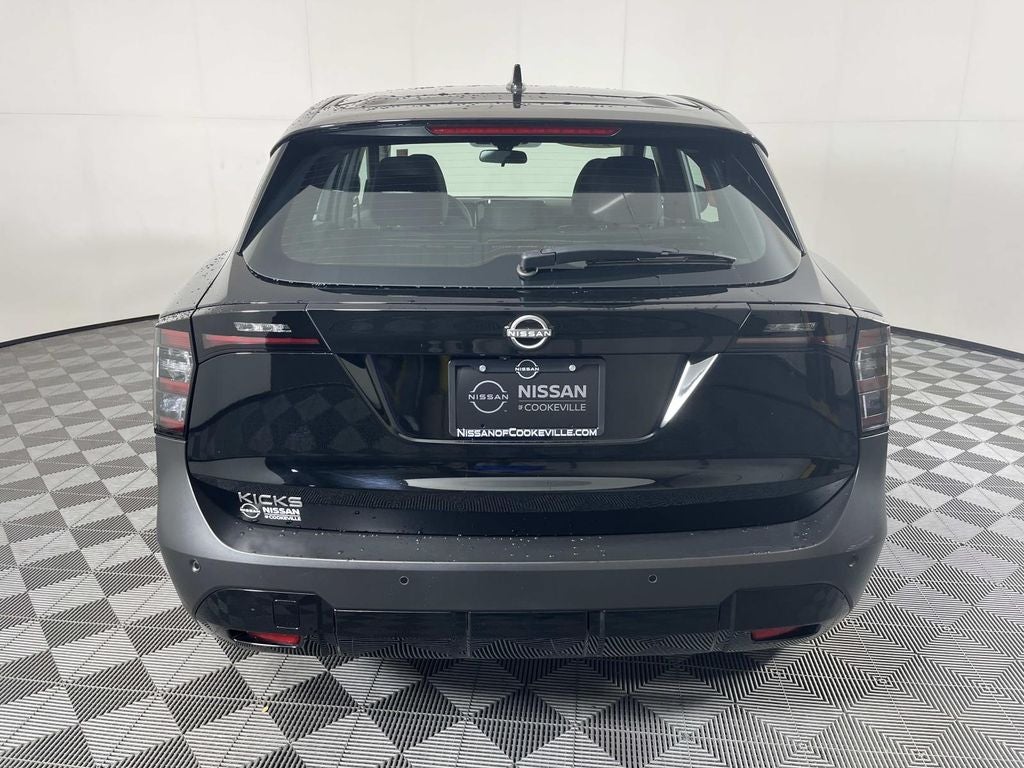 2025 Nissan Kicks S