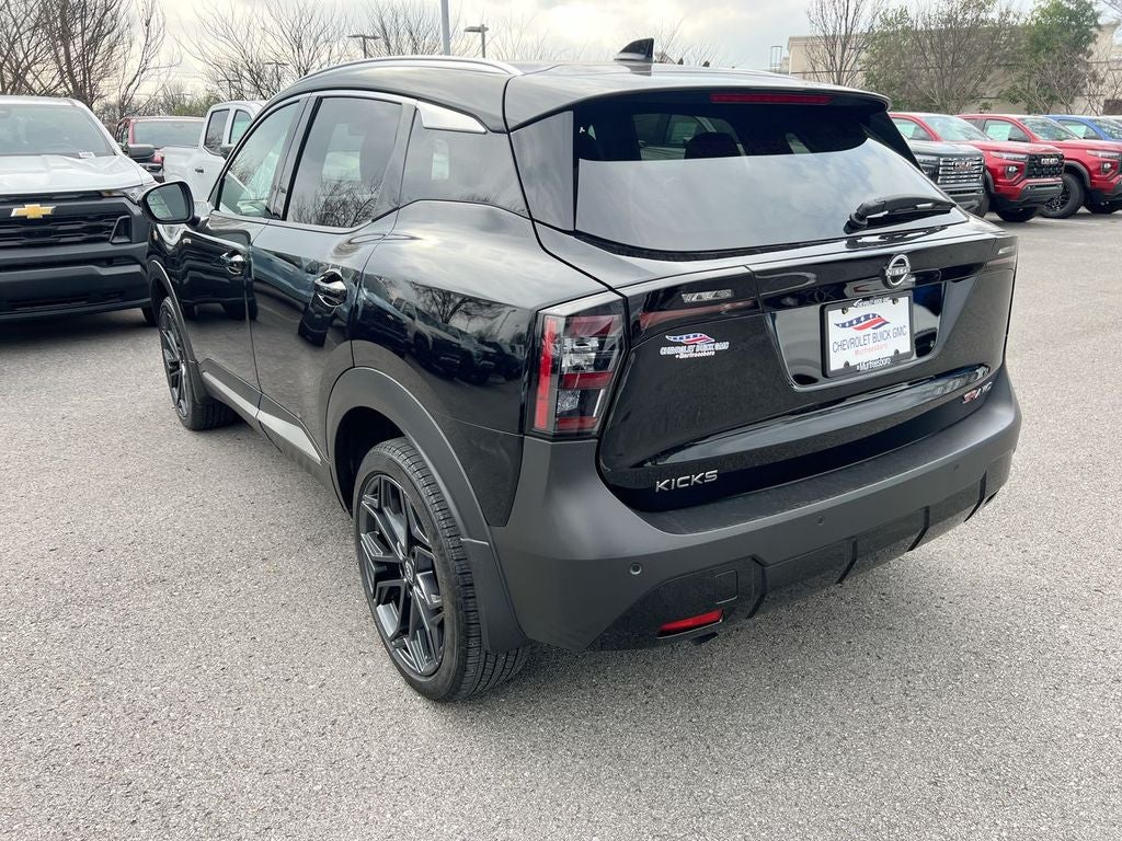 2025 Nissan Kicks SR