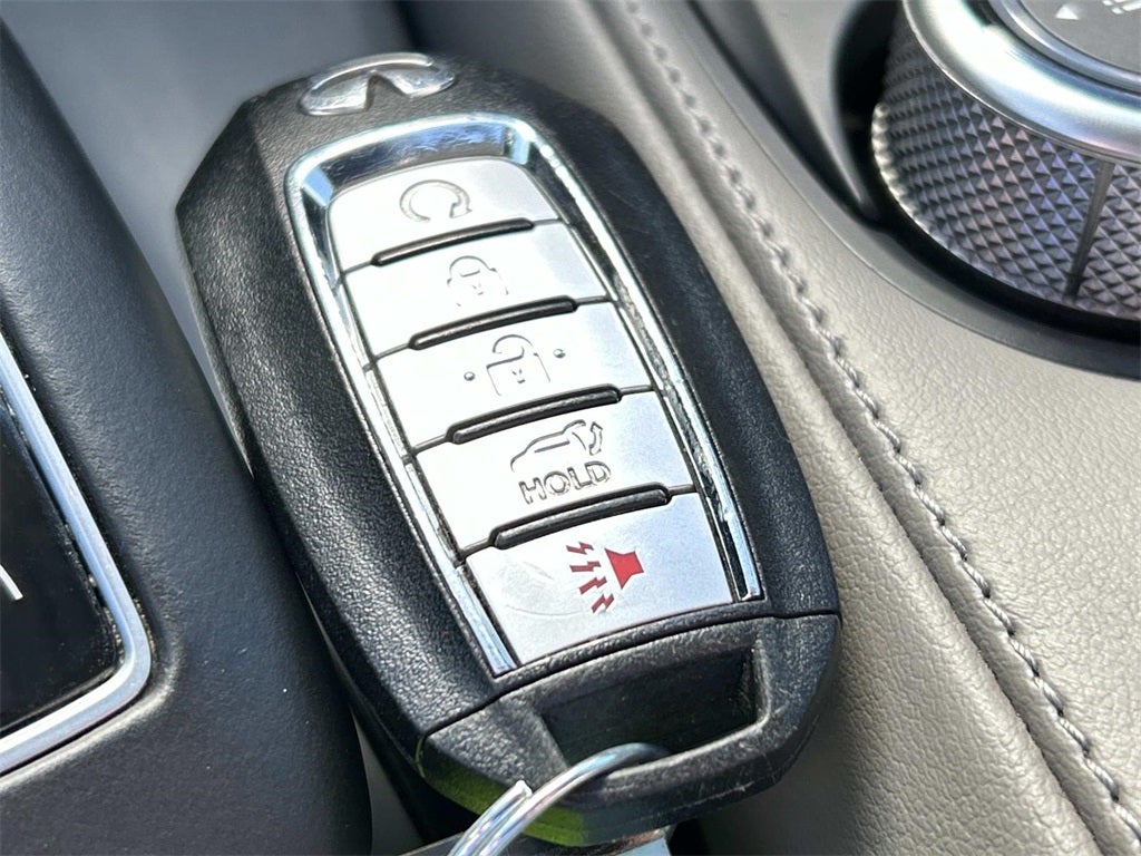 2023 INFINITI QX50 LUXE