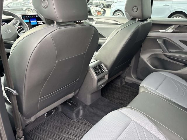 2025 Volkswagen Tiguan 2.0T SE R-Line Black