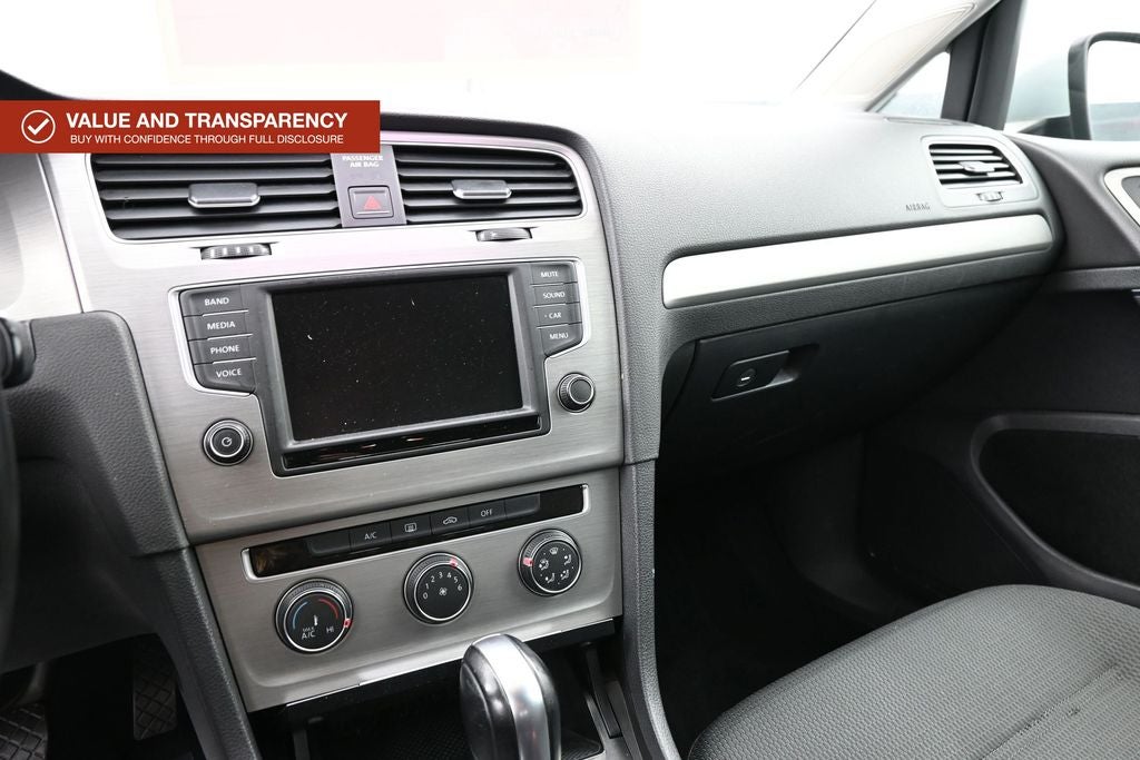2016 Volkswagen Golf SportWagen S