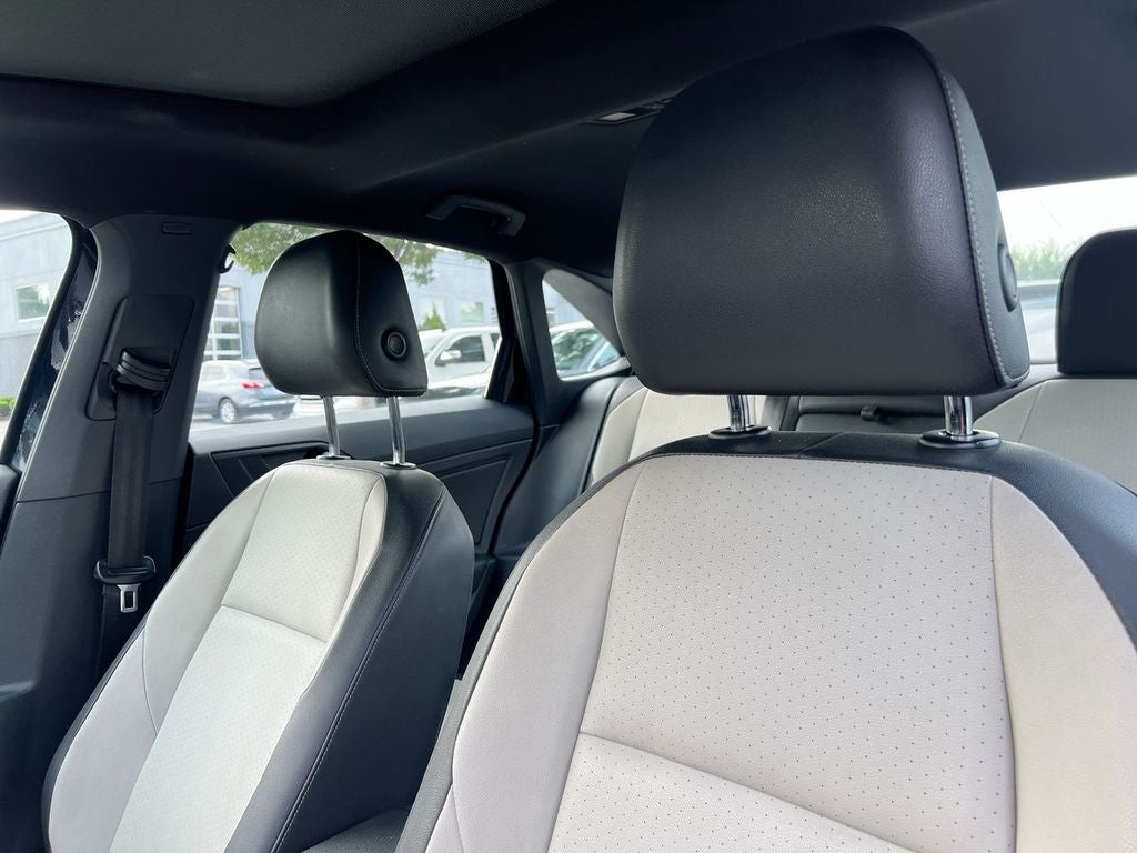 2019 Volkswagen Jetta R-Line