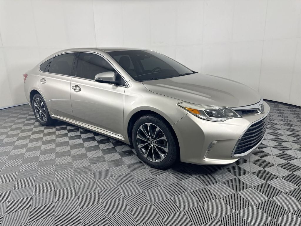 2017 Toyota Avalon XLE