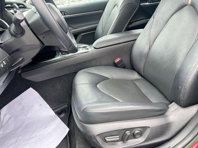 2020 Toyota Camry Hybrid Hybrid XLE