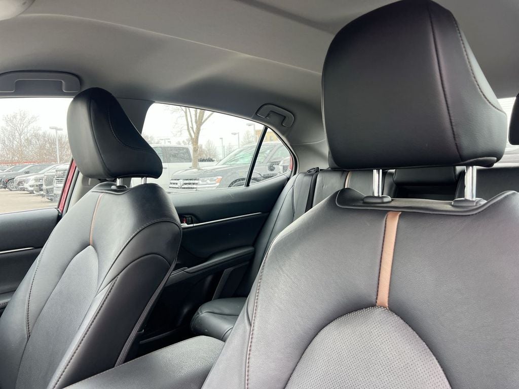 2020 Toyota Camry Hybrid Hybrid XLE